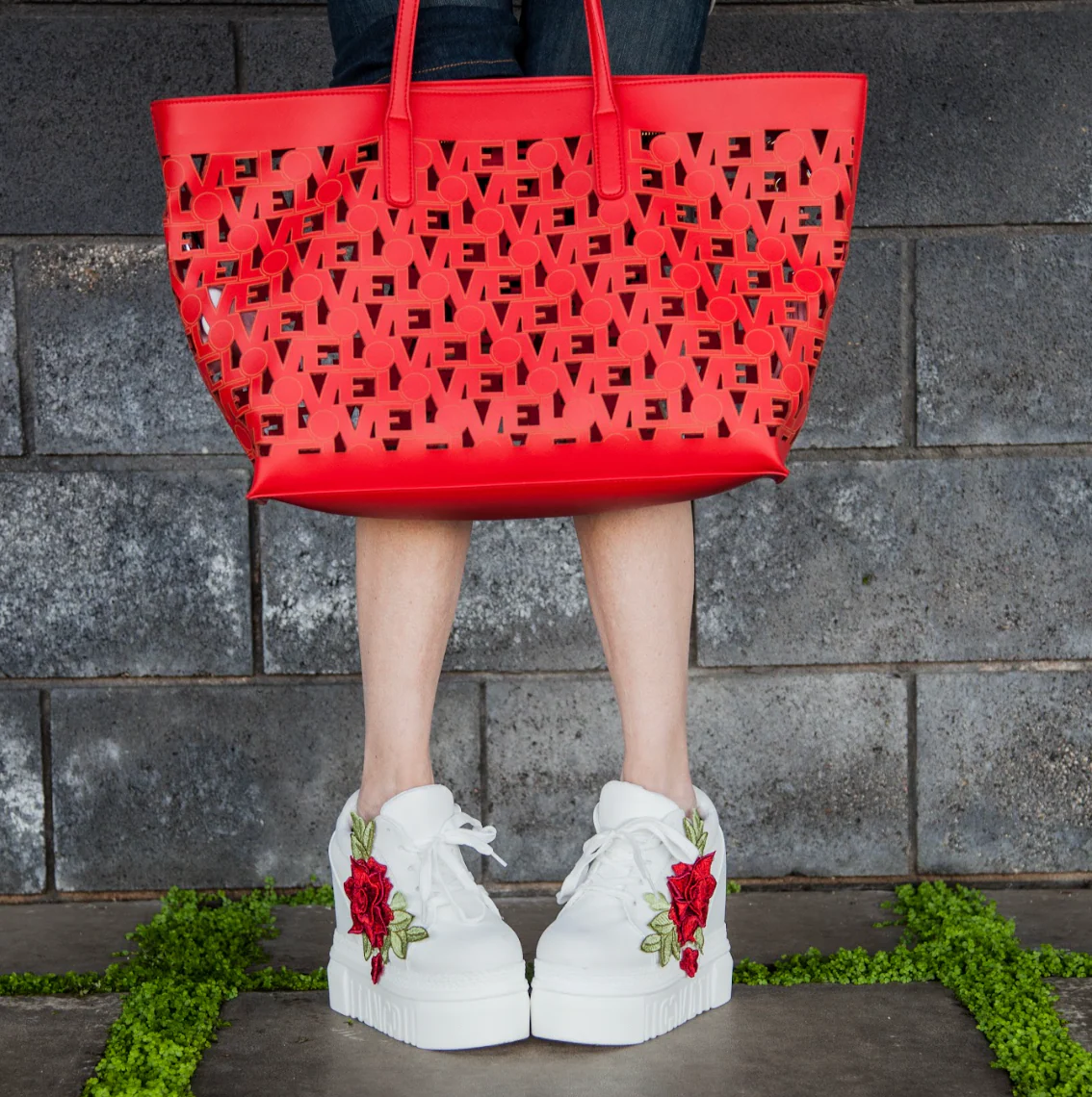 LOVE TOTE - Image 4