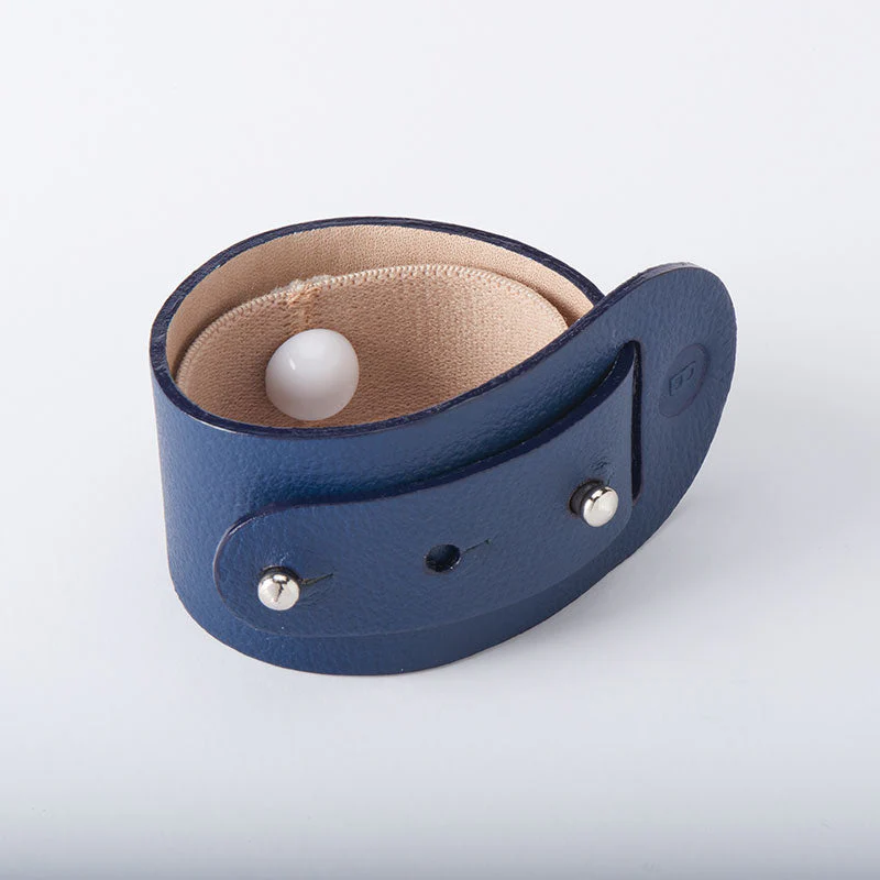 Lucy + Clare Nausea & Anxiety Relief Bracelets - Image 4