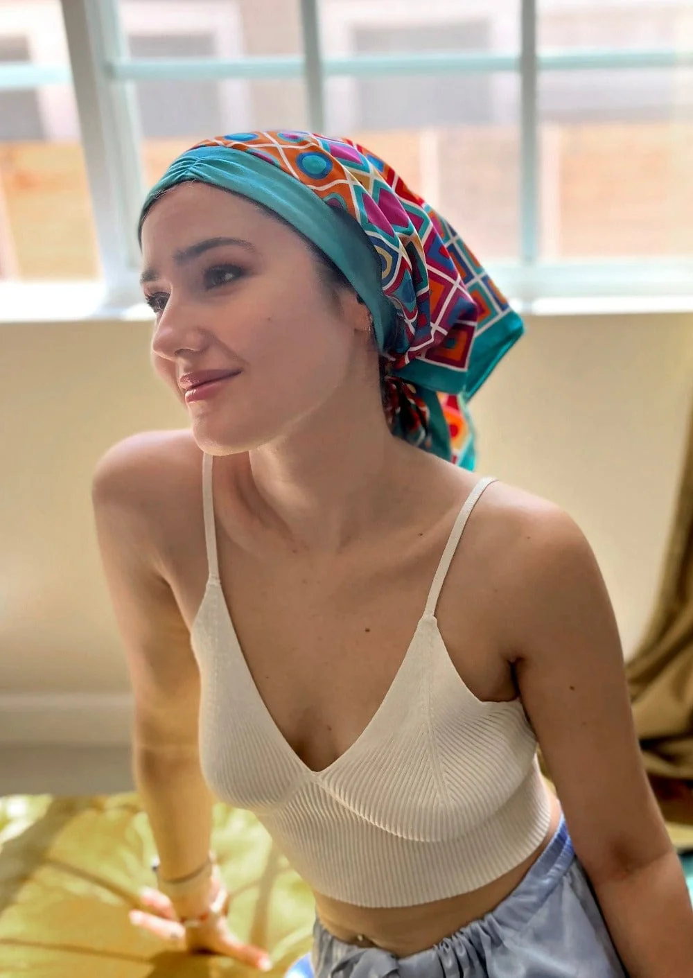 Retro Kerchief Headscarf -Teal Geometric - Image 4